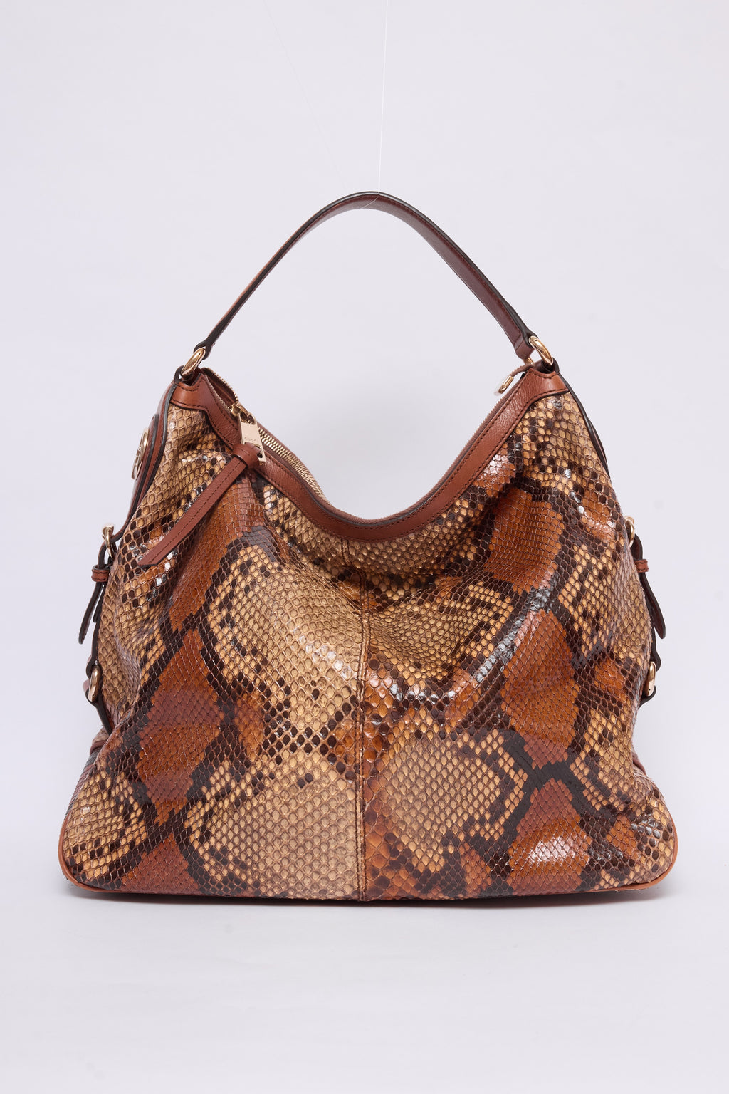 GUCCI BUCKET BAG