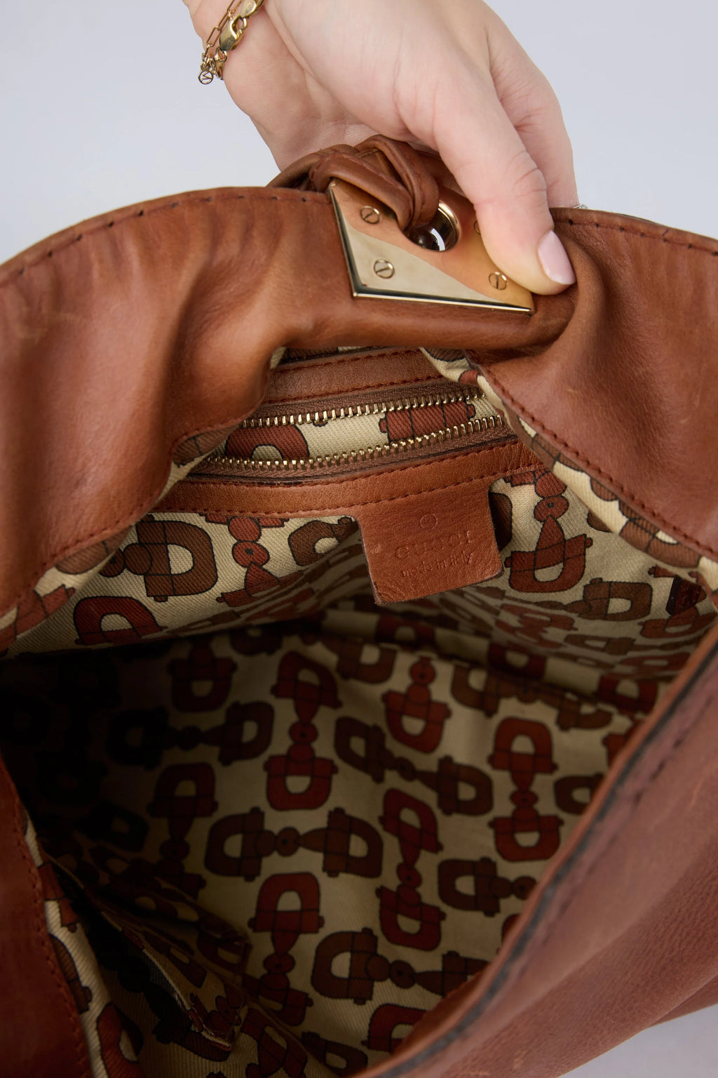 GUCCI TAN INDY HOBO