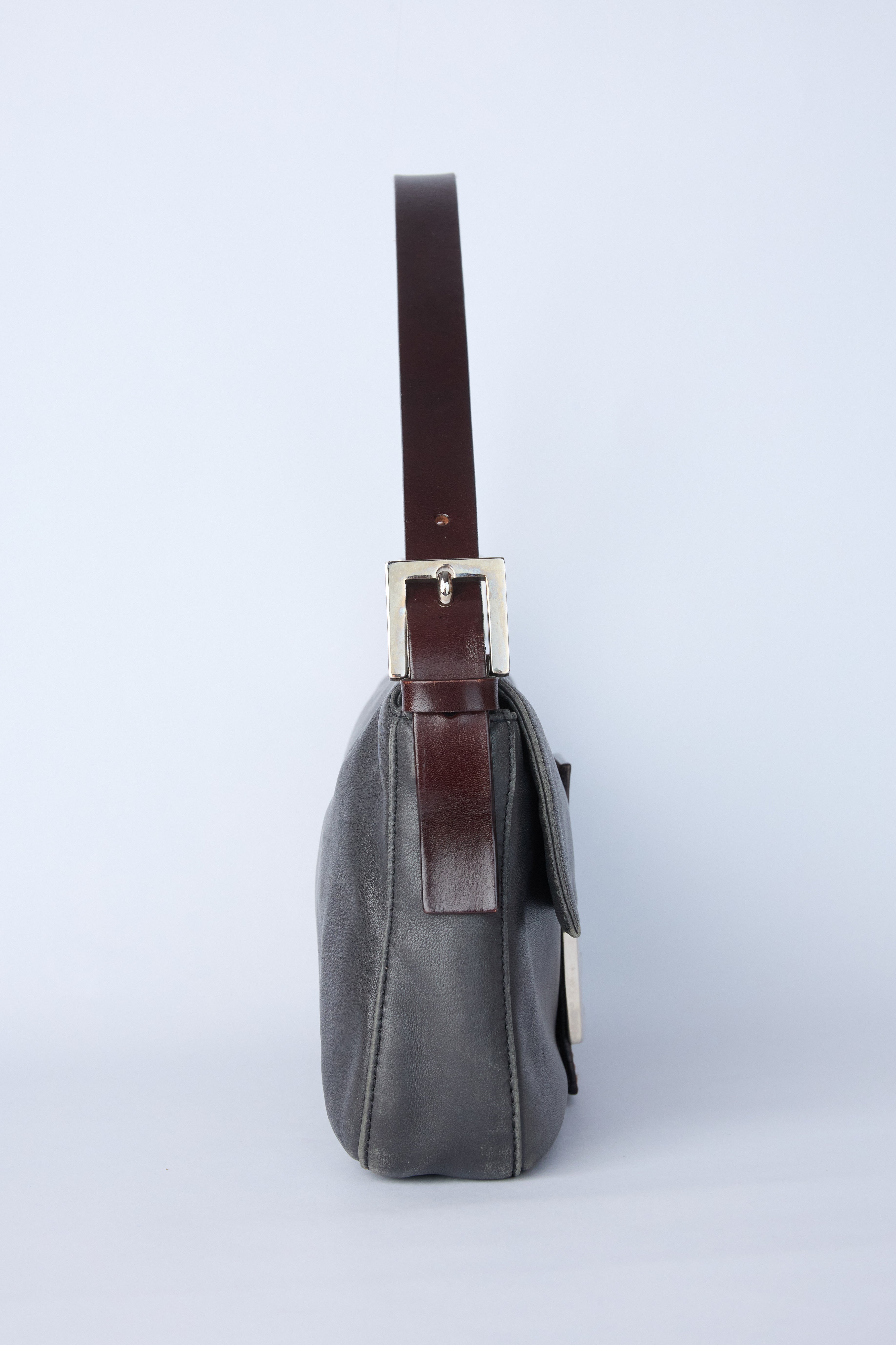 FENDI BLACK LEATHER BAGUETTE