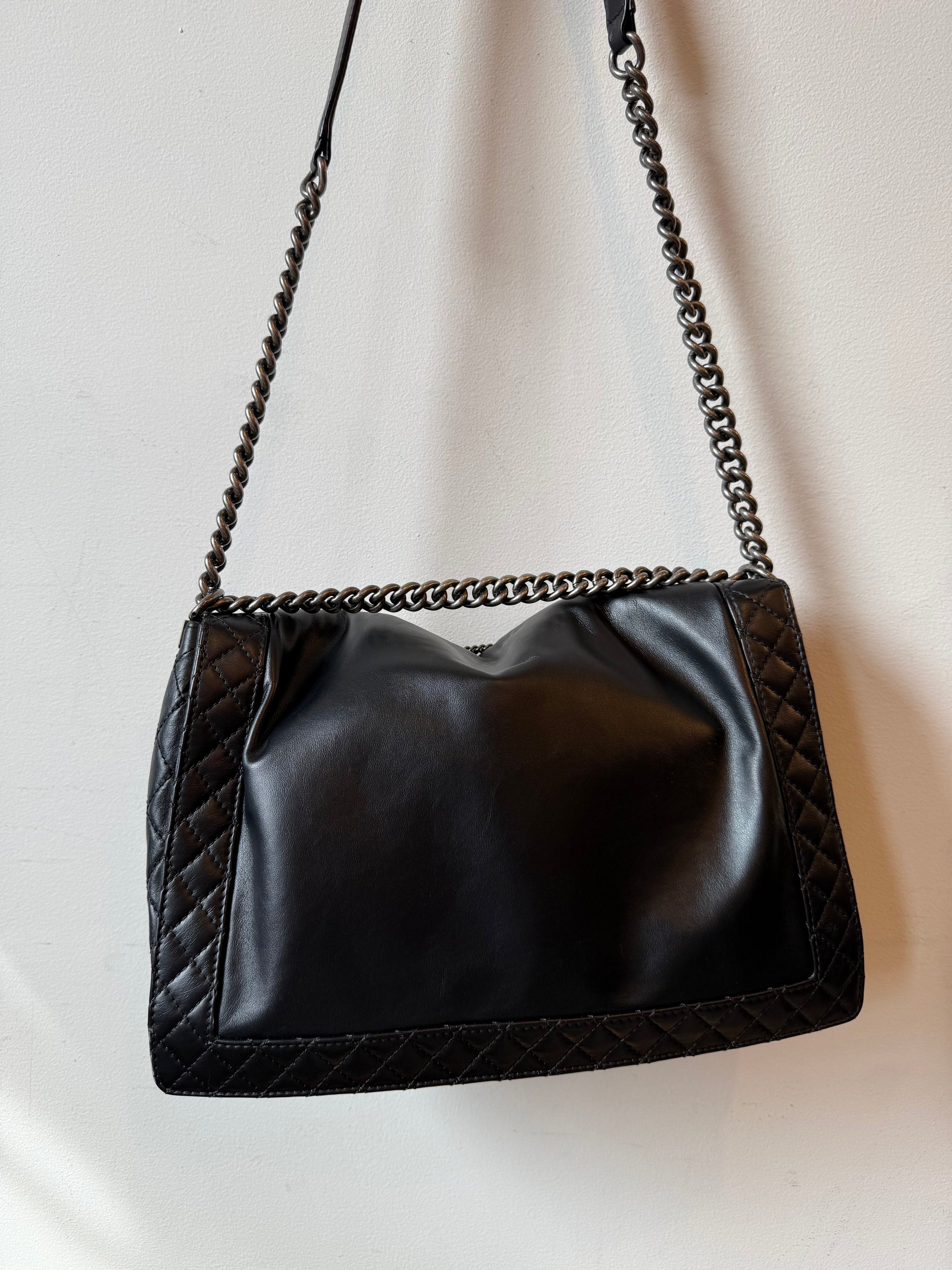 CHANEL XL CHAIN BAG