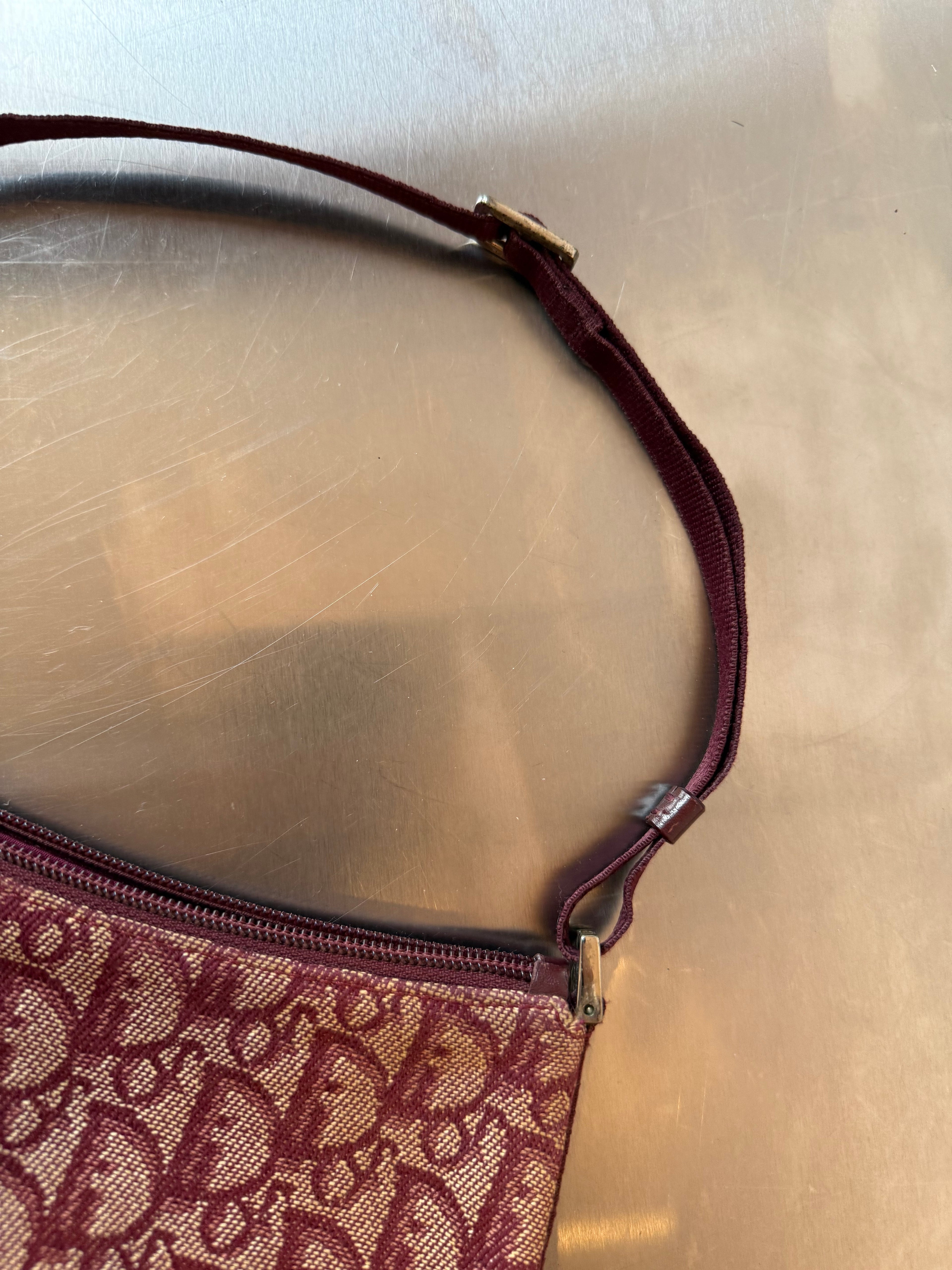 DIOR TROTTER RED POCHETTE