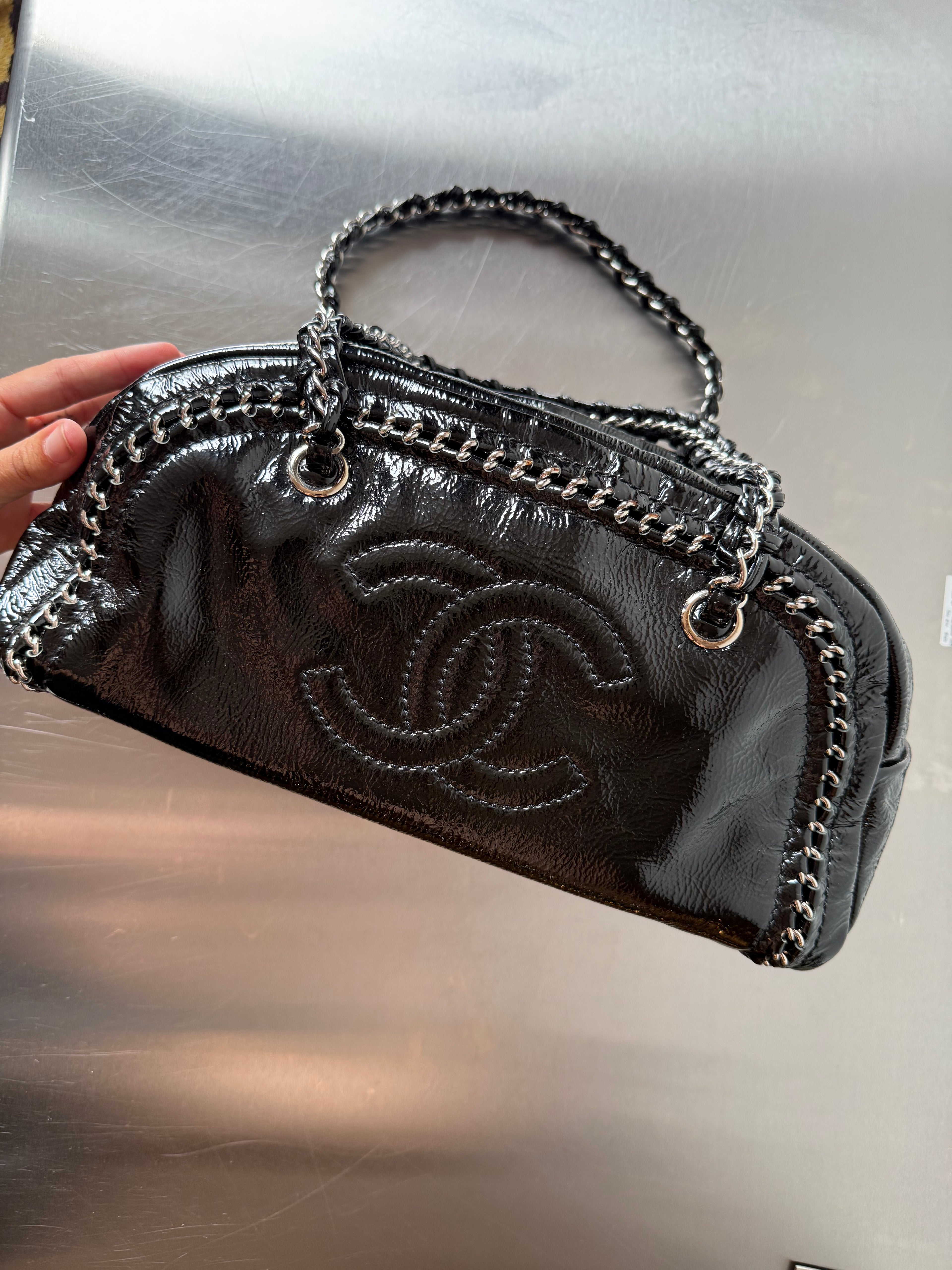 CHANEL PATENT LUX LIGNE MEDIUM BOWLER