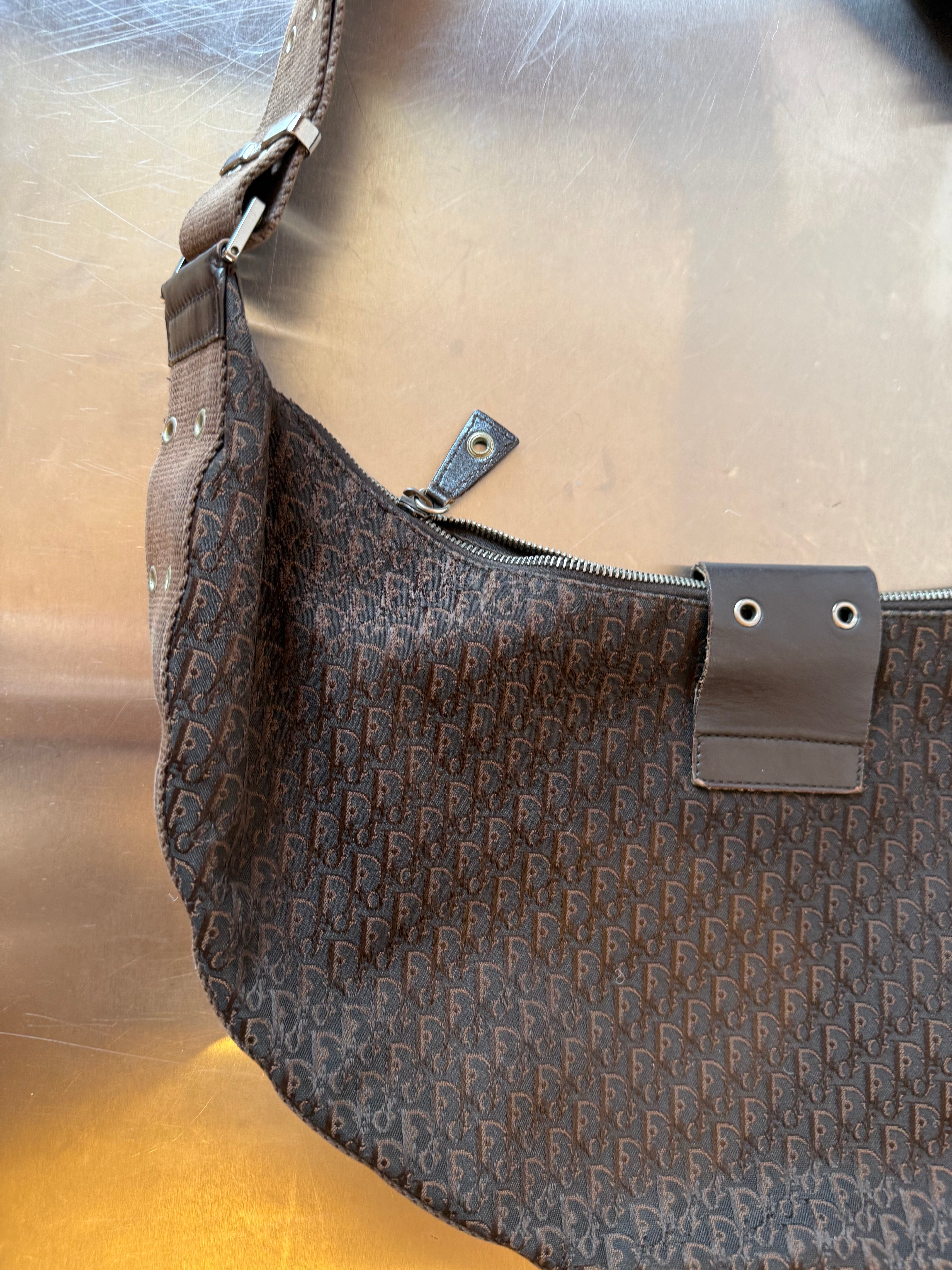 DIOR TROTTER CRESCENT HOBO