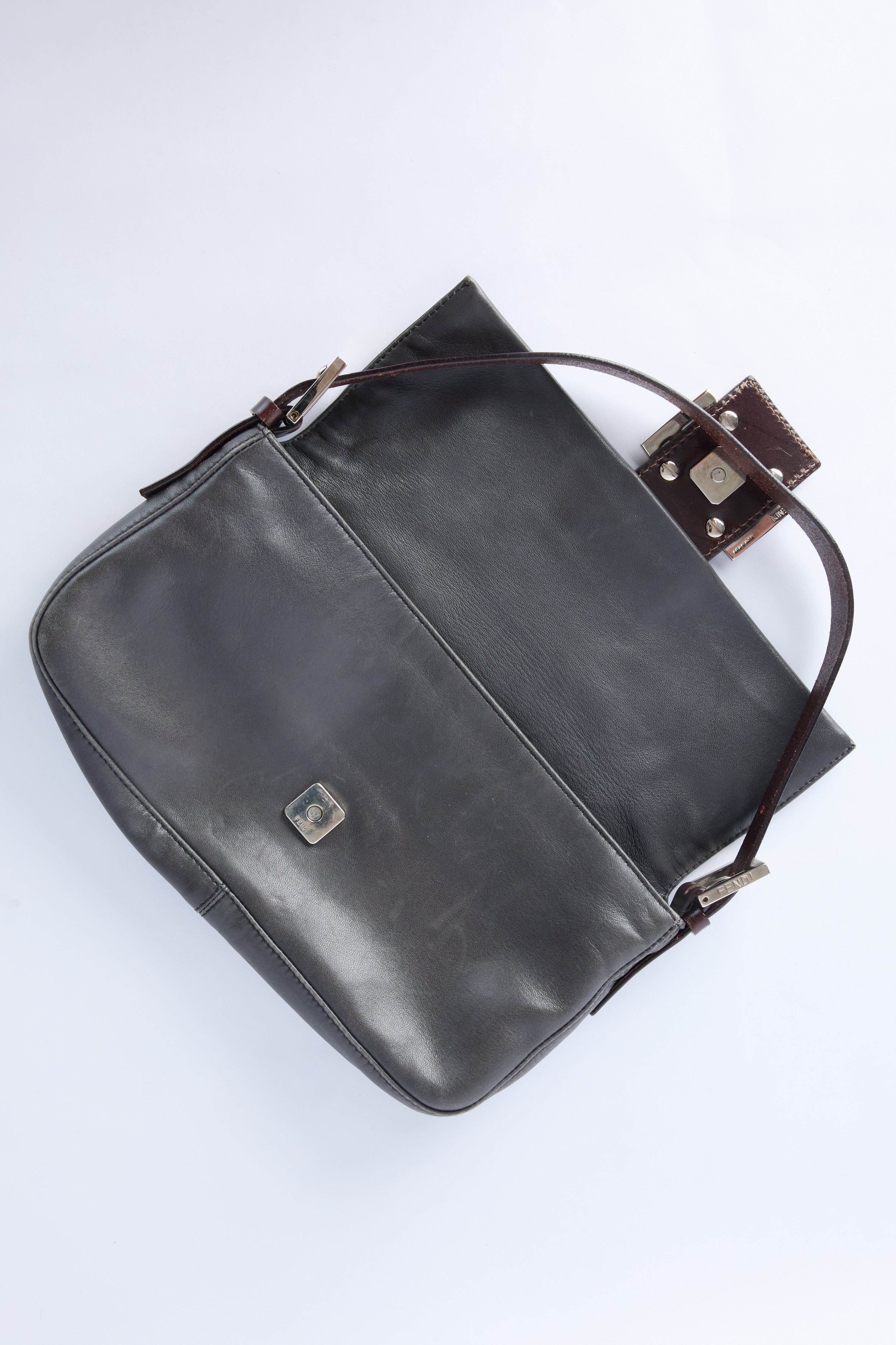 FENDI BLACK LEATHER BAGUETTE