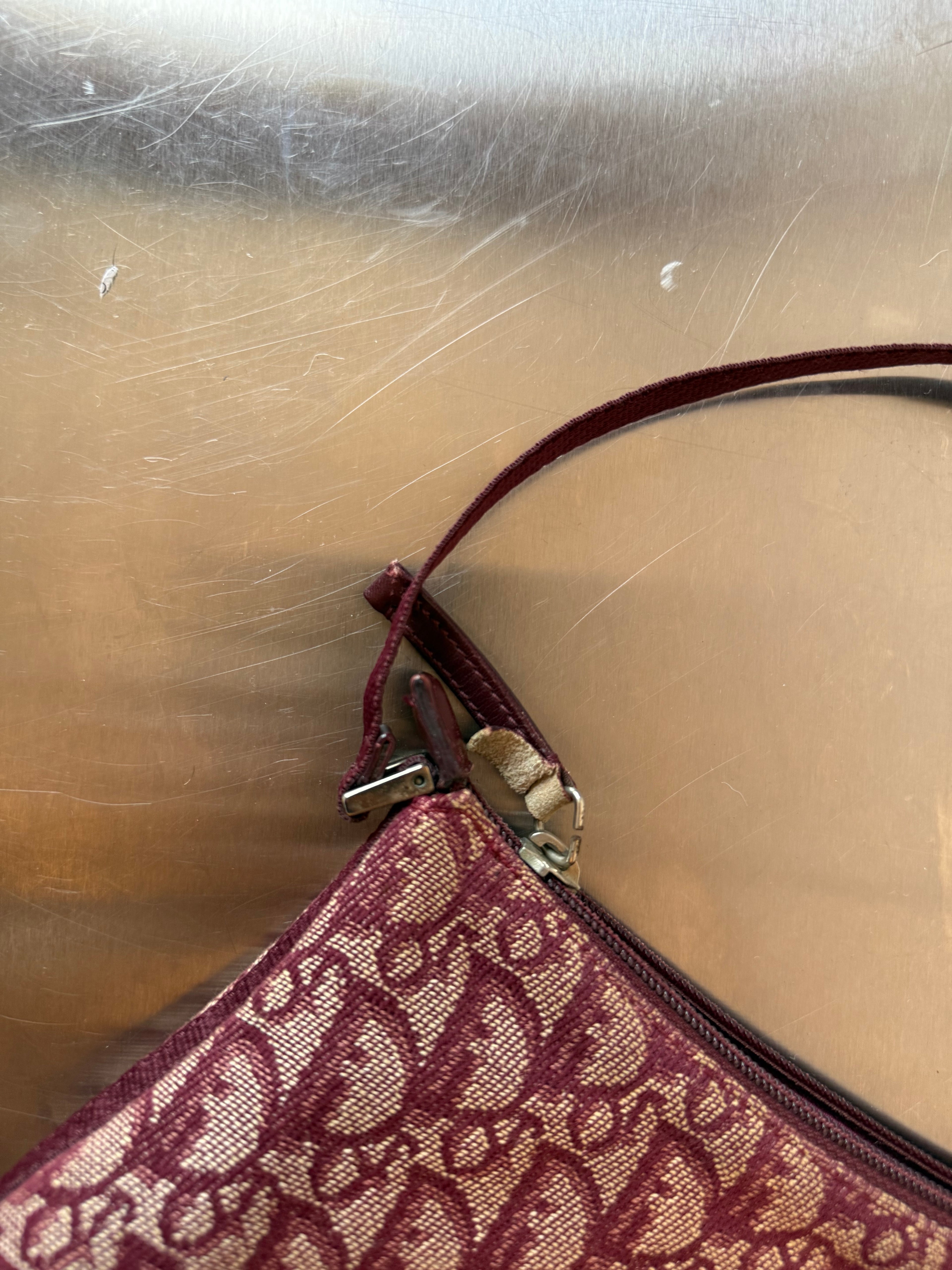 DIOR TROTTER RED POCHETTE