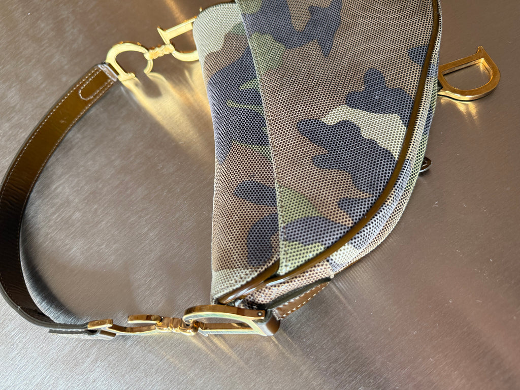 DIOR CAMO MINI SADDLE